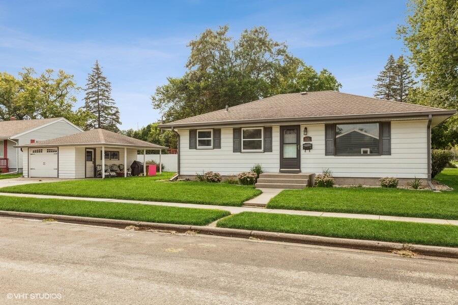 W170N8519 Lloyd Avenue, Menomonee Falls, WI 53051 Compass