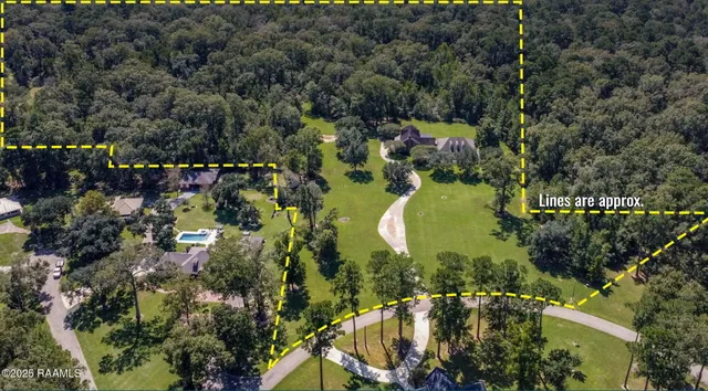 $950,000 | 702 Rue Dauphine, Eunice, LA 70535