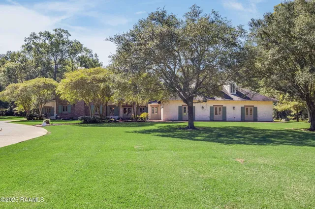 $950,000 | 702 Rue Dauphine, Eunice, LA 70535