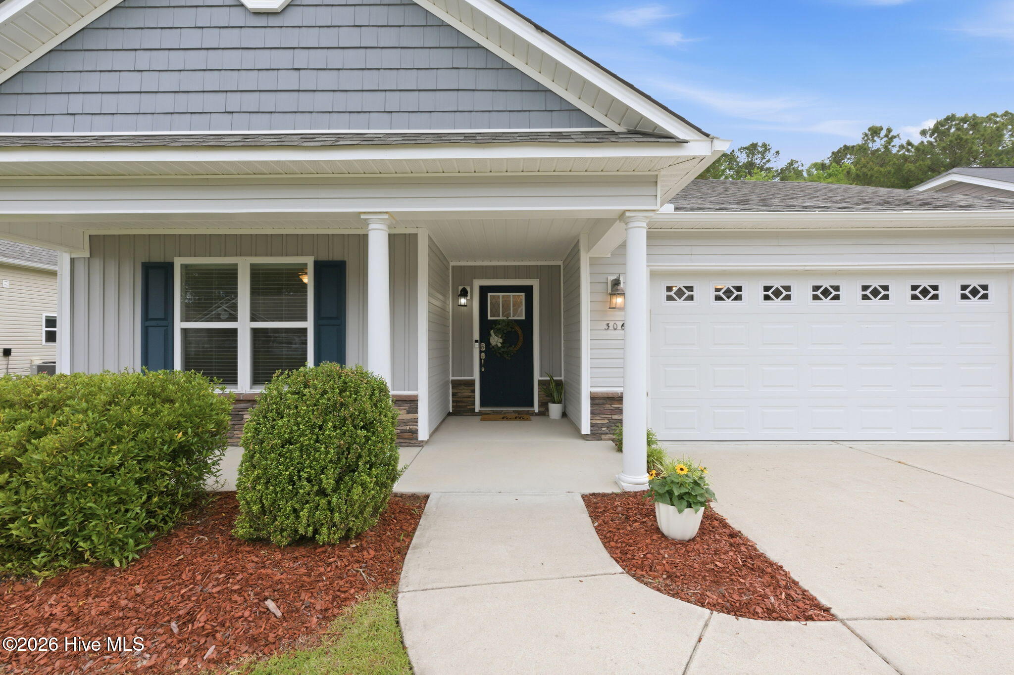 306 Station House Road New Bern, NC 28562 - Photo 3 of 46 21-web-or-mls-dsc_3885