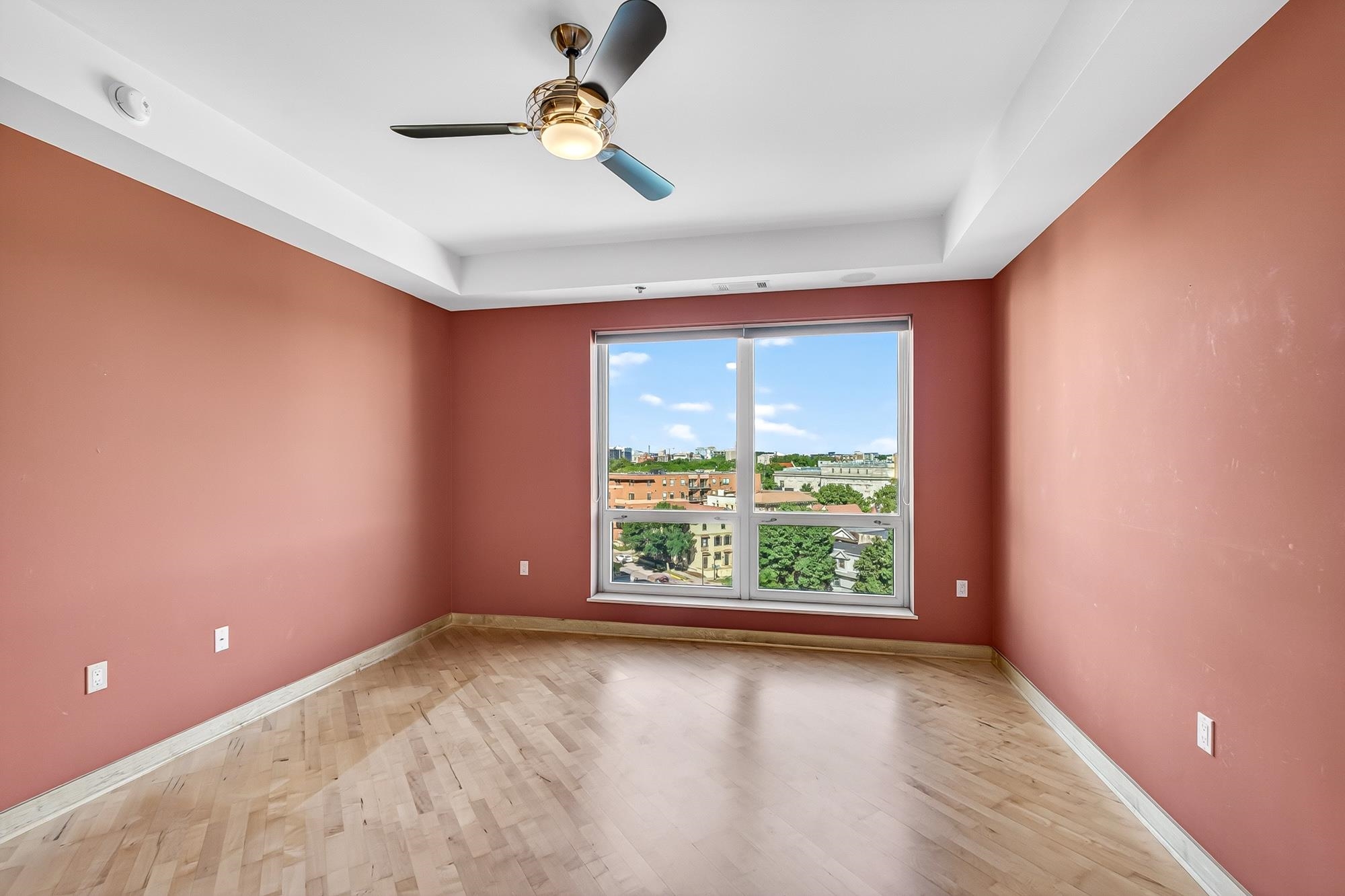 125 North Hamilton Street, Unit 806 Madison, WI 53703 - Photo 30 of 50