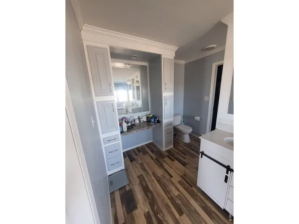 a view of utility room