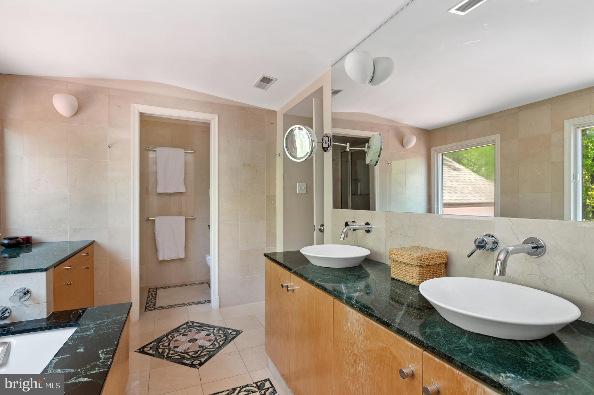 5344 Falmouth Road Bethesda, MD 20816 - Photo 15 of 25