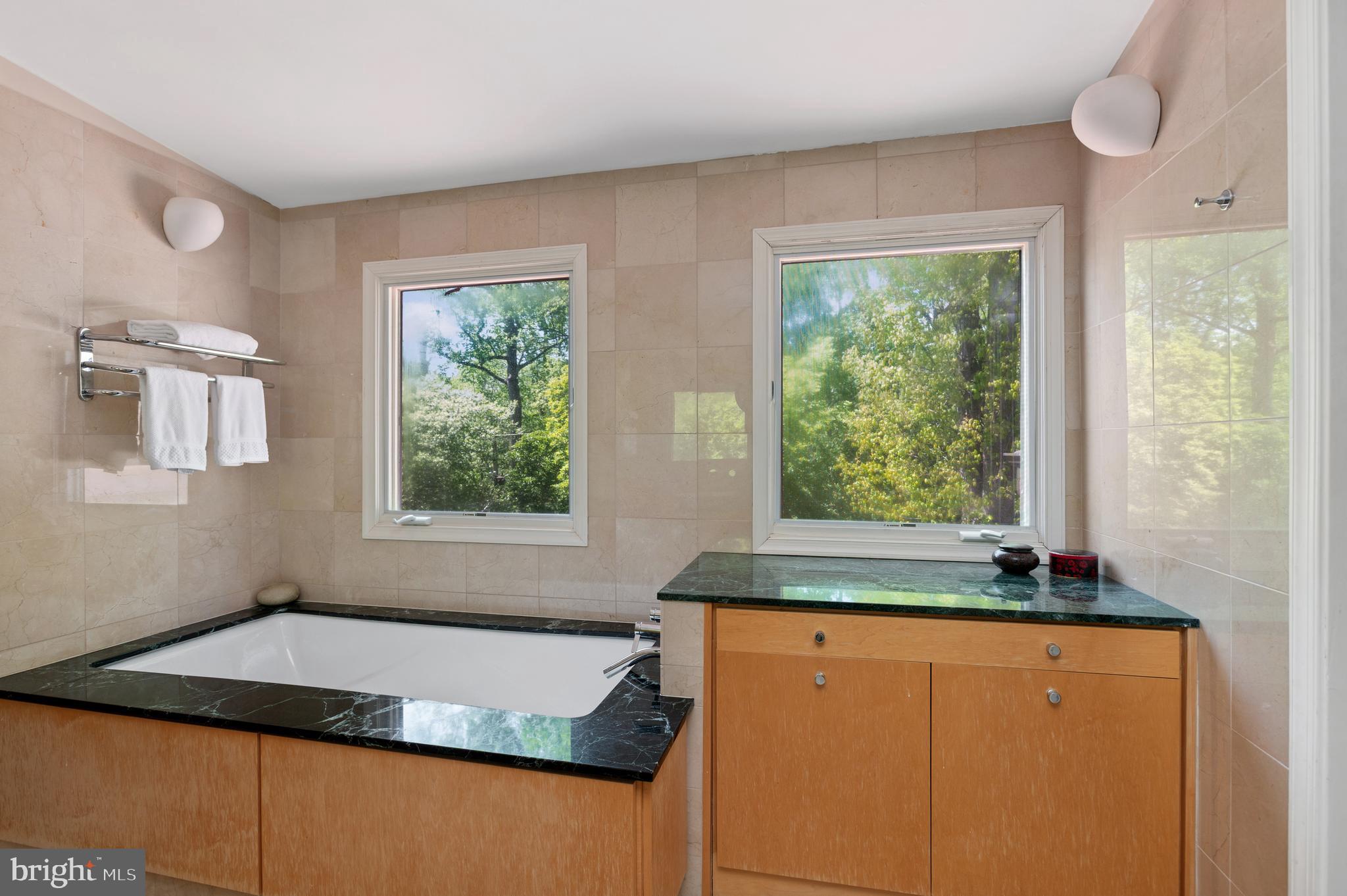 5344 Falmouth Road Bethesda, MD 20816 - Photo 16 of 25