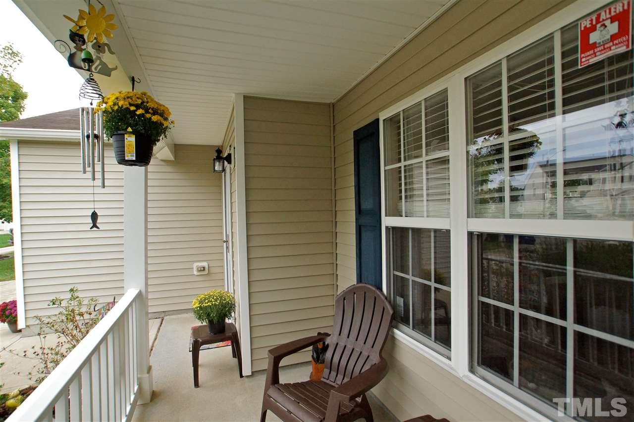 1009 Antside Court Raleigh, NC 27610 - Photo 2 of 25 Gallery Image 2