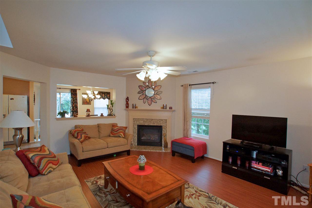 1009 Antside Court Raleigh, NC 27610 - Photo 6 of 25 Gallery Image 6