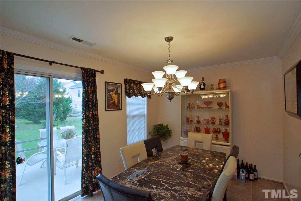 1009 Antside Court Raleigh, NC 27610 - Photo 8 of 25 Gallery Image 8