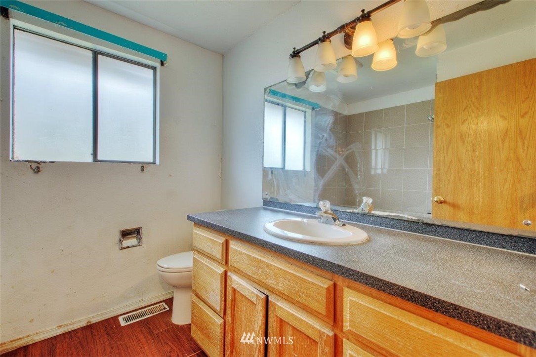 17100 Southeast 136th Street Renton, WA 98059 - Photo 20 of 36 Gallery Image 20