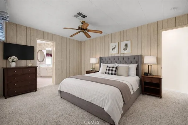 a view of empty room with windows