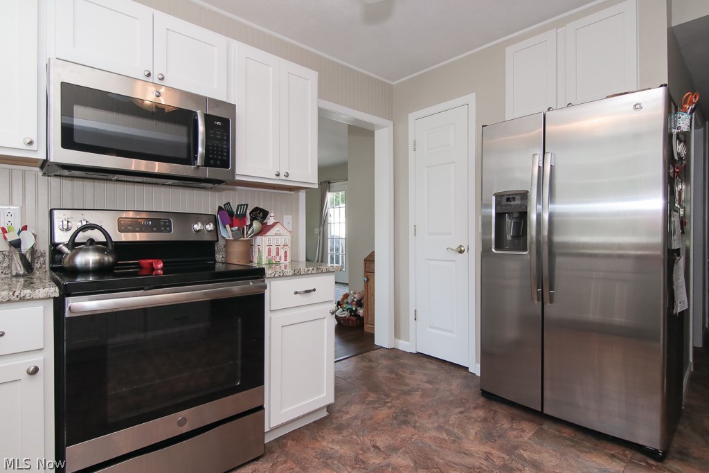 9022 Martin Road Willoughby, OH 44094 - Photo 2 of 20 Gallery Image 2