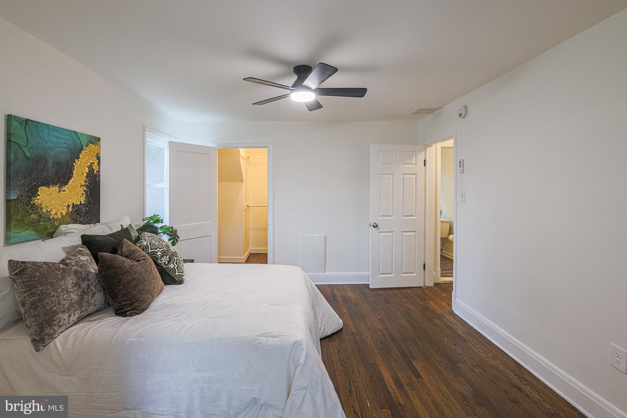 410 Kingston Road Baltimore, MD 21229 - Photo 25 of 56 2nd bedroom - great closet and ceiling fan