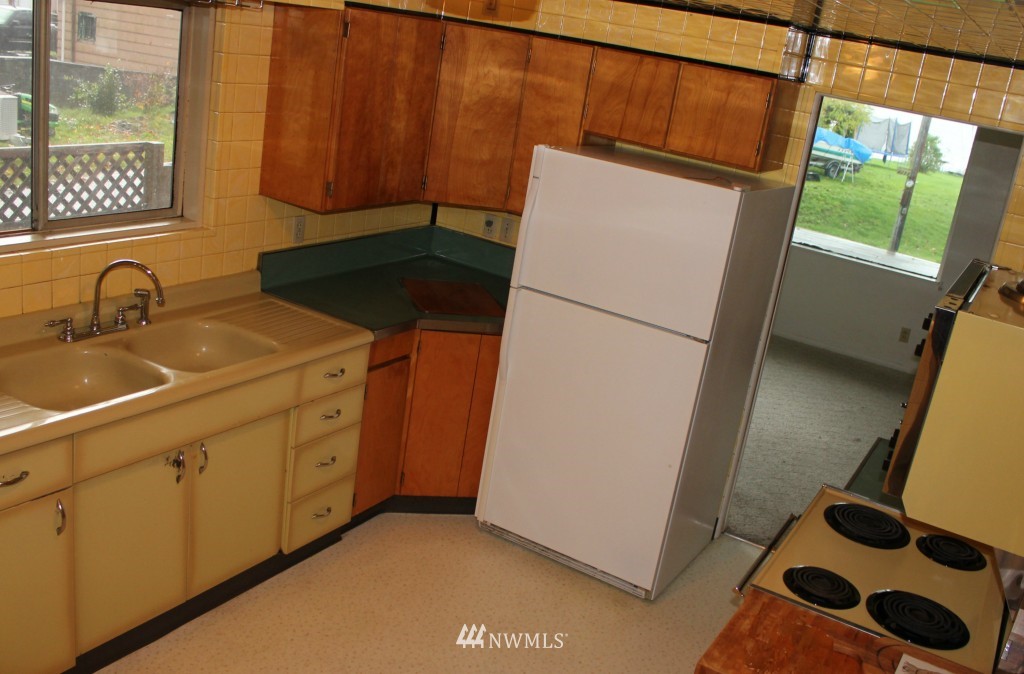 4221 Northeast North Shore Road Belfair, WA 98528 - Photo 3 of 21 Gallery Image 3