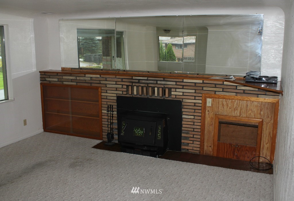 4221 Northeast North Shore Road Belfair, WA 98528 - Photo 4 of 21 Gallery Image 4