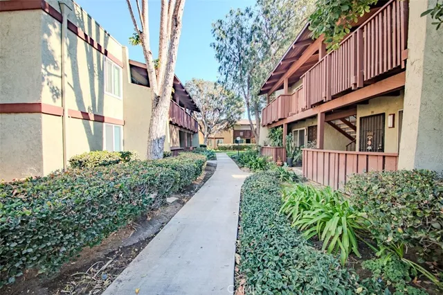$365,000 | 1030 West MacArthur Boulevard, Unit 23, Santa Ana, CA 92707