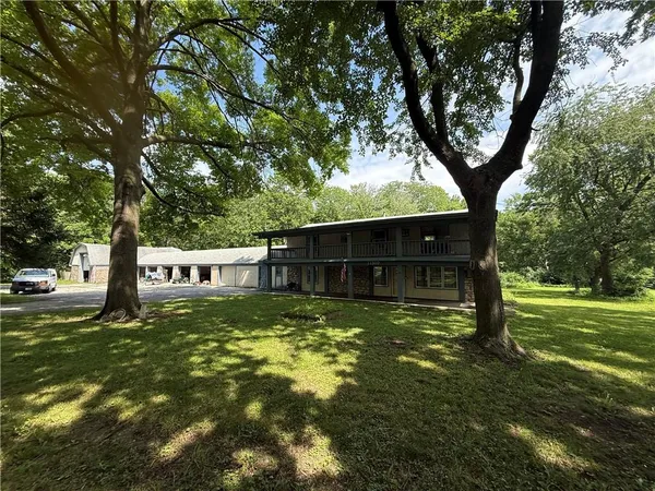 $390,000 | 11310 Lister Drive, Kansas City, MO 64137