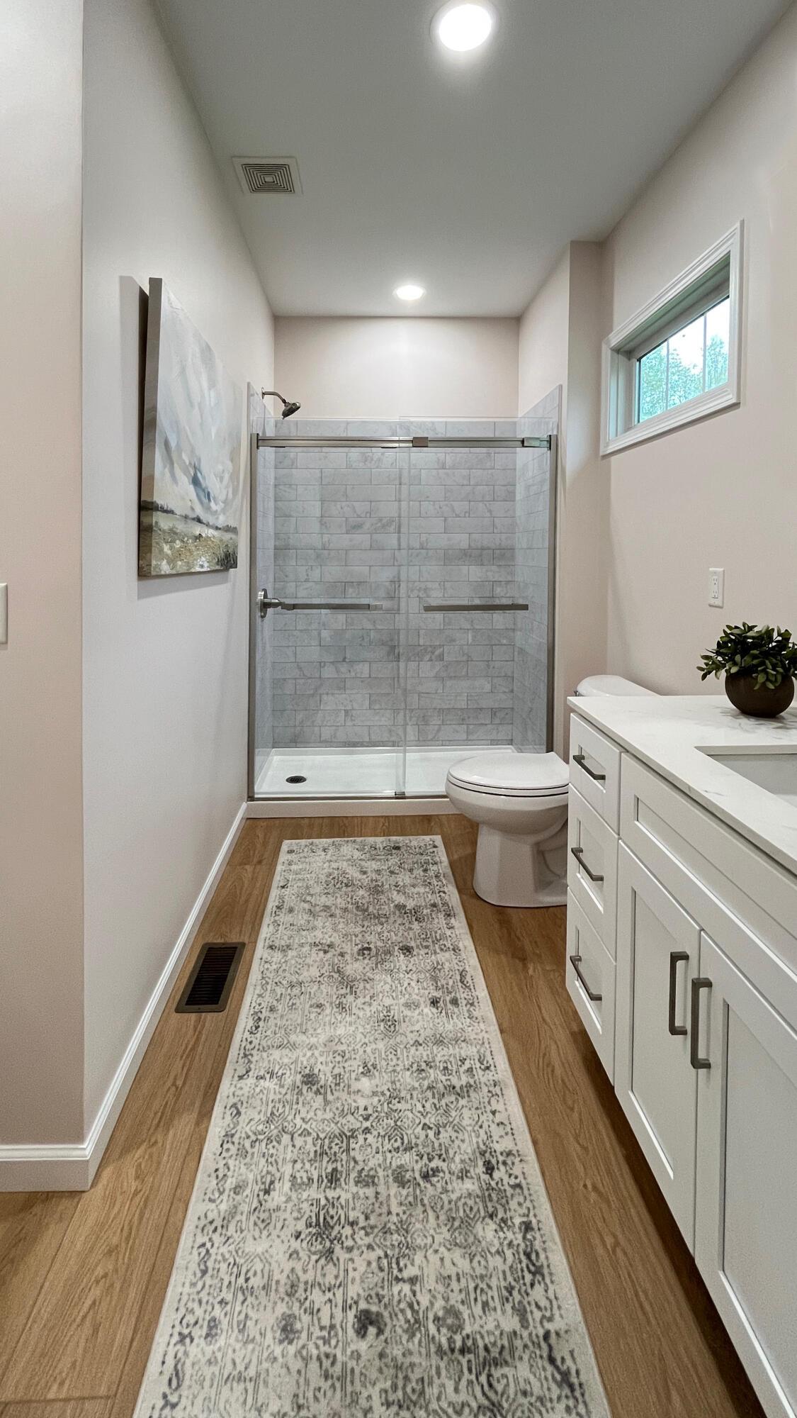 1689 Harlan Road Lucas, OH 44843 - Photo 17 of 34 En Suite Bathroom