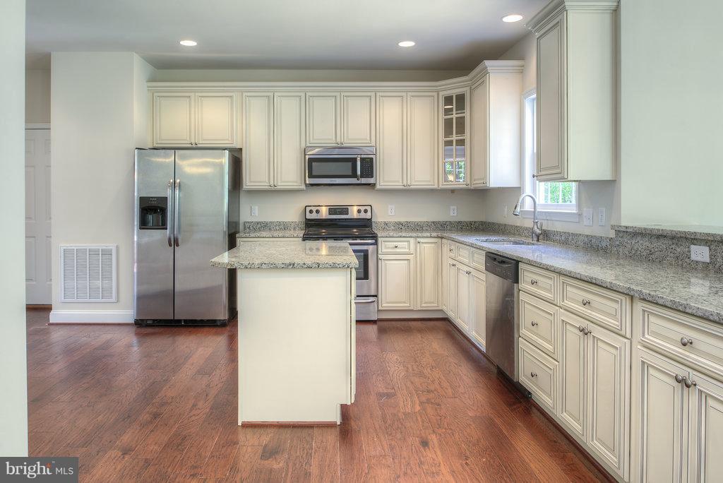 3525 Breaknock Road Bumpass, VA 23024 - Photo 6 of 26 Kitchen