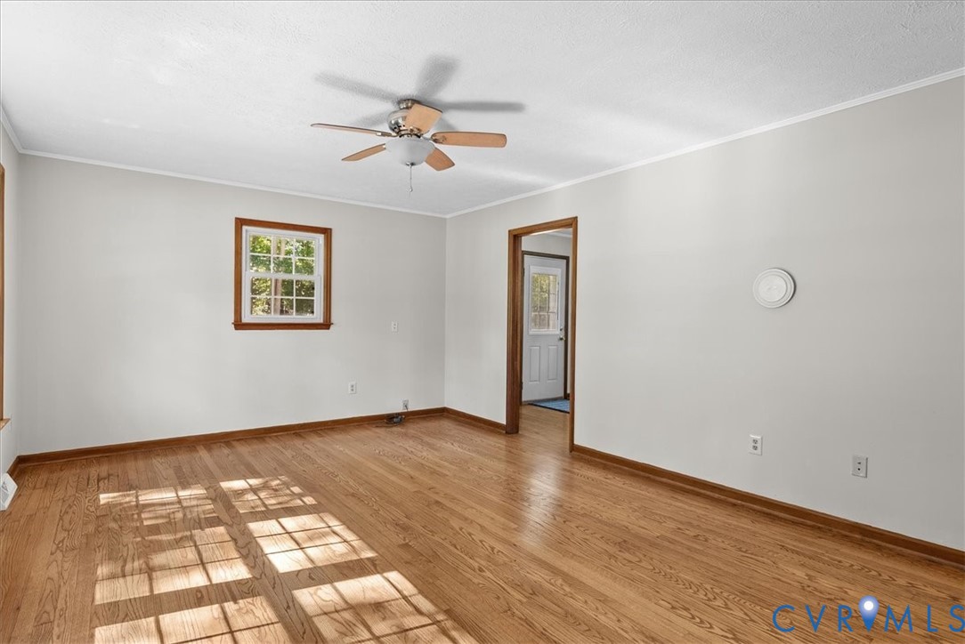 2829 Winningham Road Crewe, VA 23930 - Photo 4 of 45