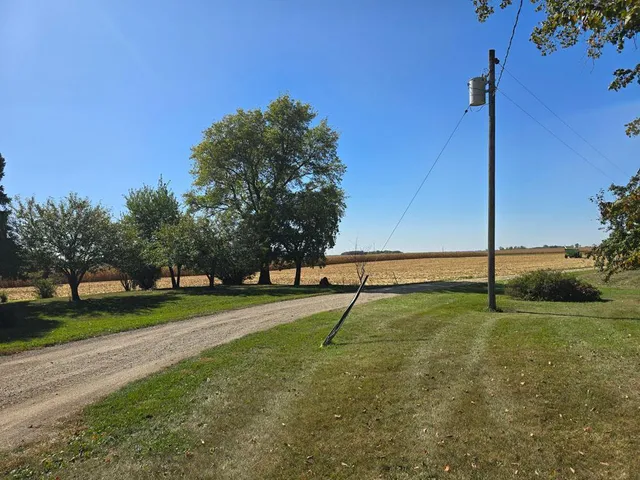 $339,900 | 45335 T-91, Courtland, MN 56021