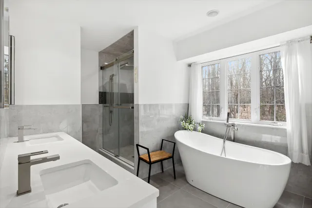 $30,000 | Undisclosed Address, Sag Harbor, NY 11963