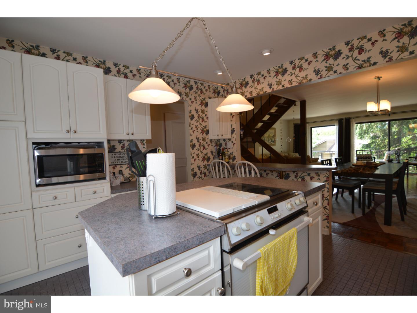131 Merion Lane Reading, PA 19607 - Photo 5 of 25 Gallery Image 5
