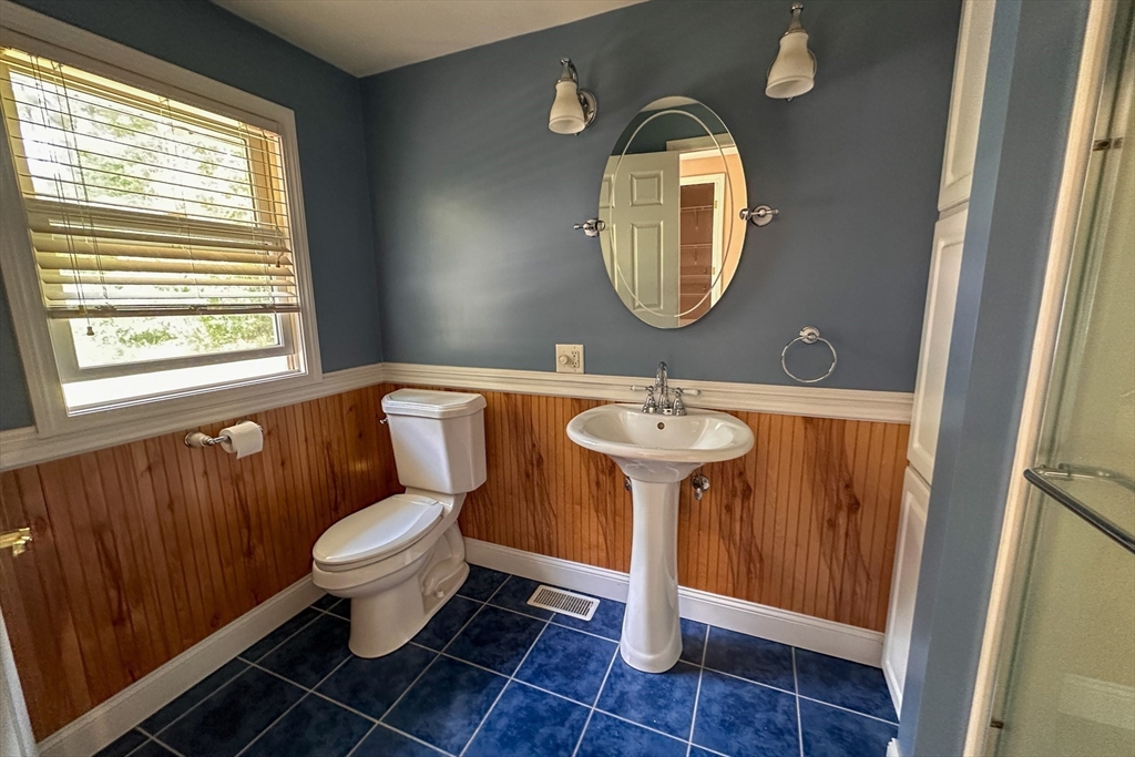75 Bridle Road Ludlow, MA 01056 - Photo 20 of 27
