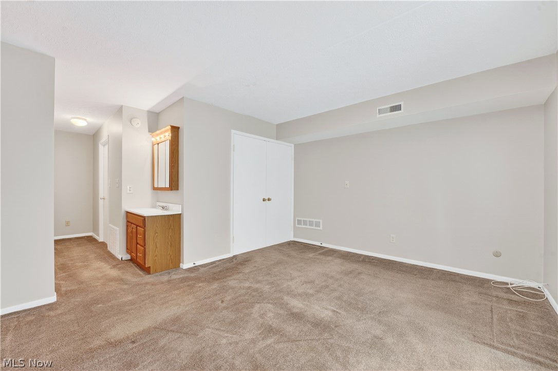 22936 Mastick Road, Unit 101 Cleveland, OH 44126 - Photo 21 of 27