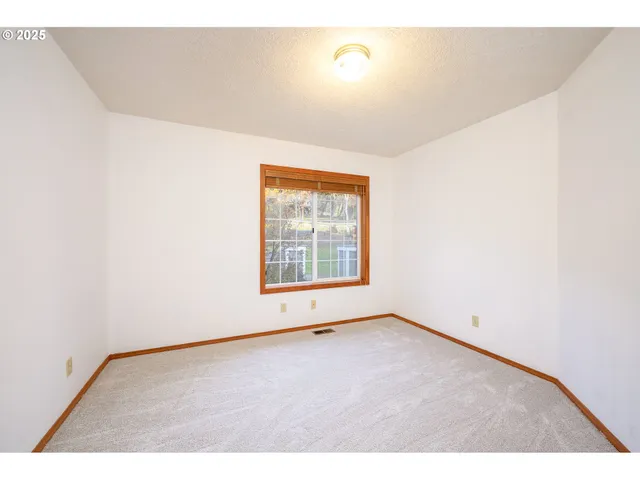 $936,500 | 14355 Northwest Pheasant Hill Lane, McMinnville, OR 97128