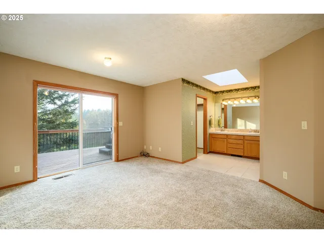 $936,500 | 14355 Northwest Pheasant Hill Lane, McMinnville, OR 97128