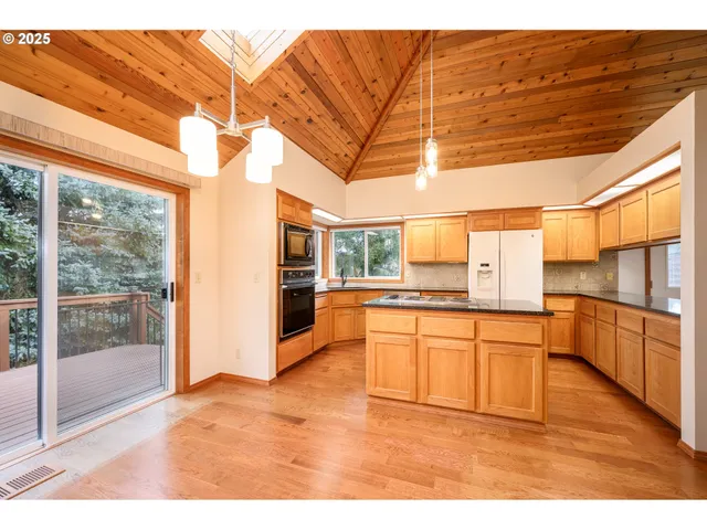 $936,500 | 14355 Northwest Pheasant Hill Lane, McMinnville, OR 97128