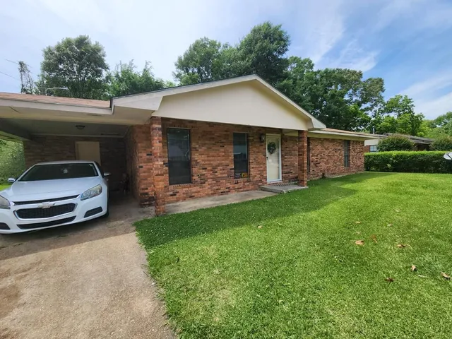 $119,000 | 1016 Lotus Drive, Natchez, MS 39120