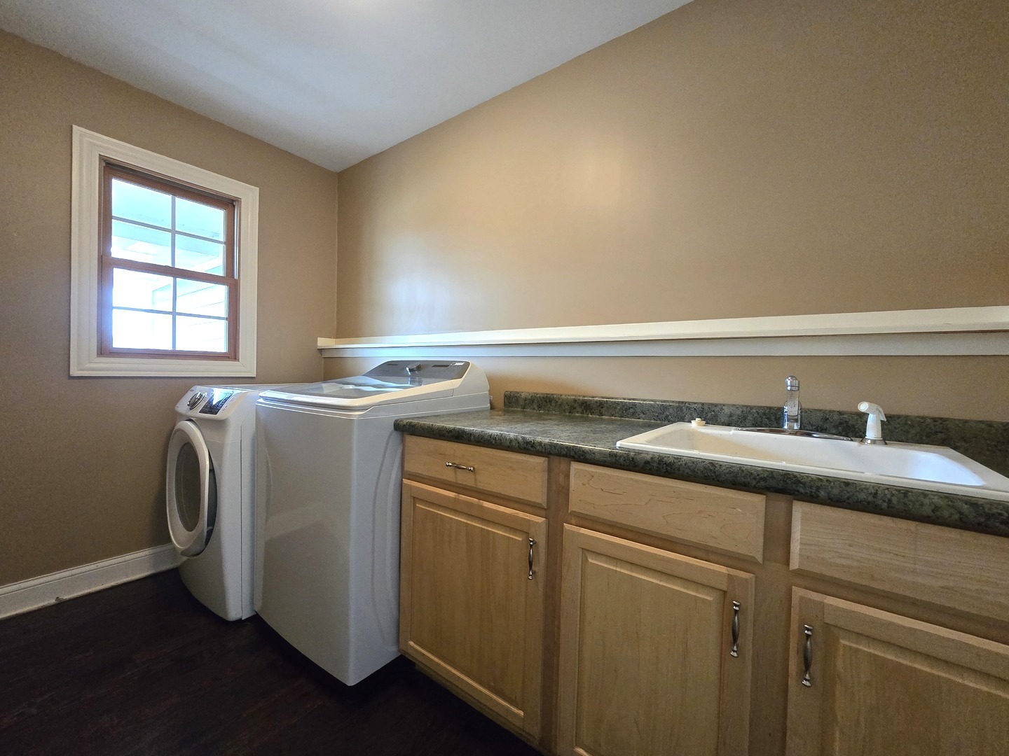 1123 Meadow Path Manteno, IL 60950 - Photo 11 of 30