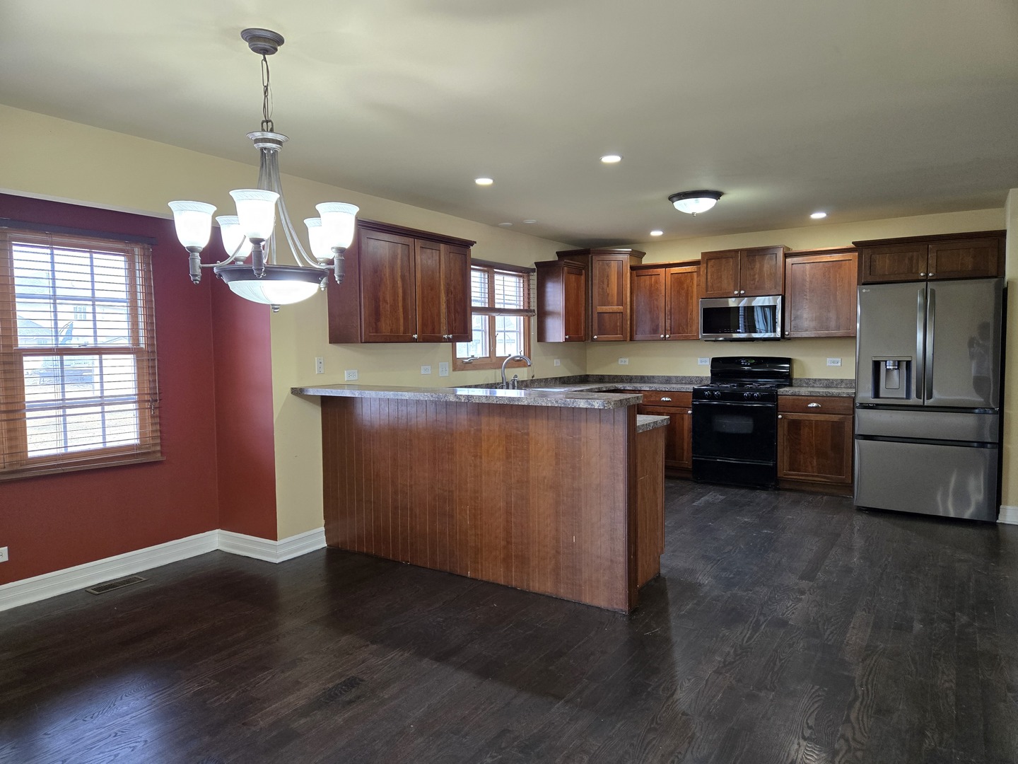 1123 Meadow Path Manteno, IL 60950 - Photo 5 of 30