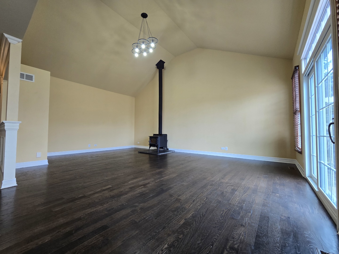 1123 Meadow Path Manteno, IL 60950 - Photo 7 of 30