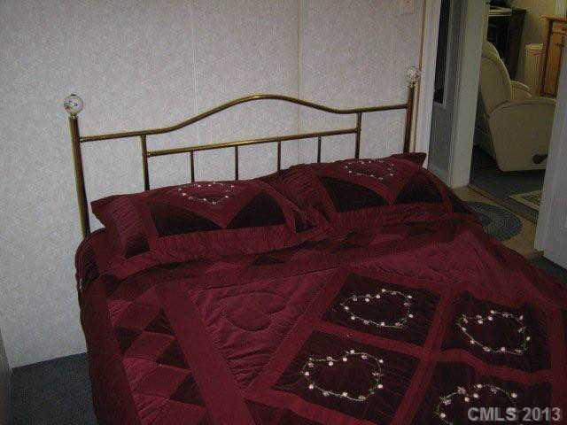 4373 Ridge Street Claremont, NC 28610 - Photo 12 of 16 Gallery Image 12