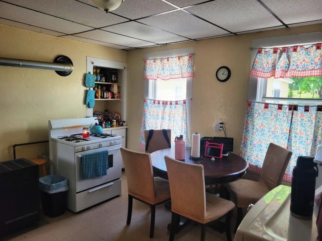 225 Vernon Street Worcester, MA 01607 - Photo 9 of 27