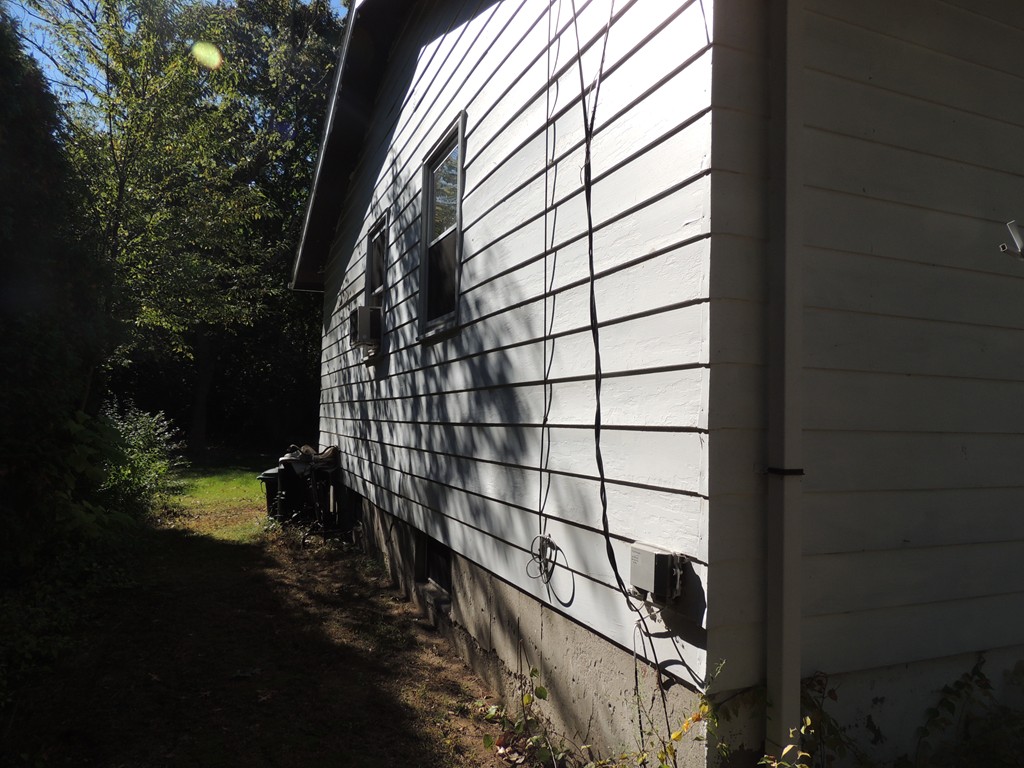 248 Fiberloid Street Springfield, MA 01151 - Photo 5 of 23 a view of a backyard