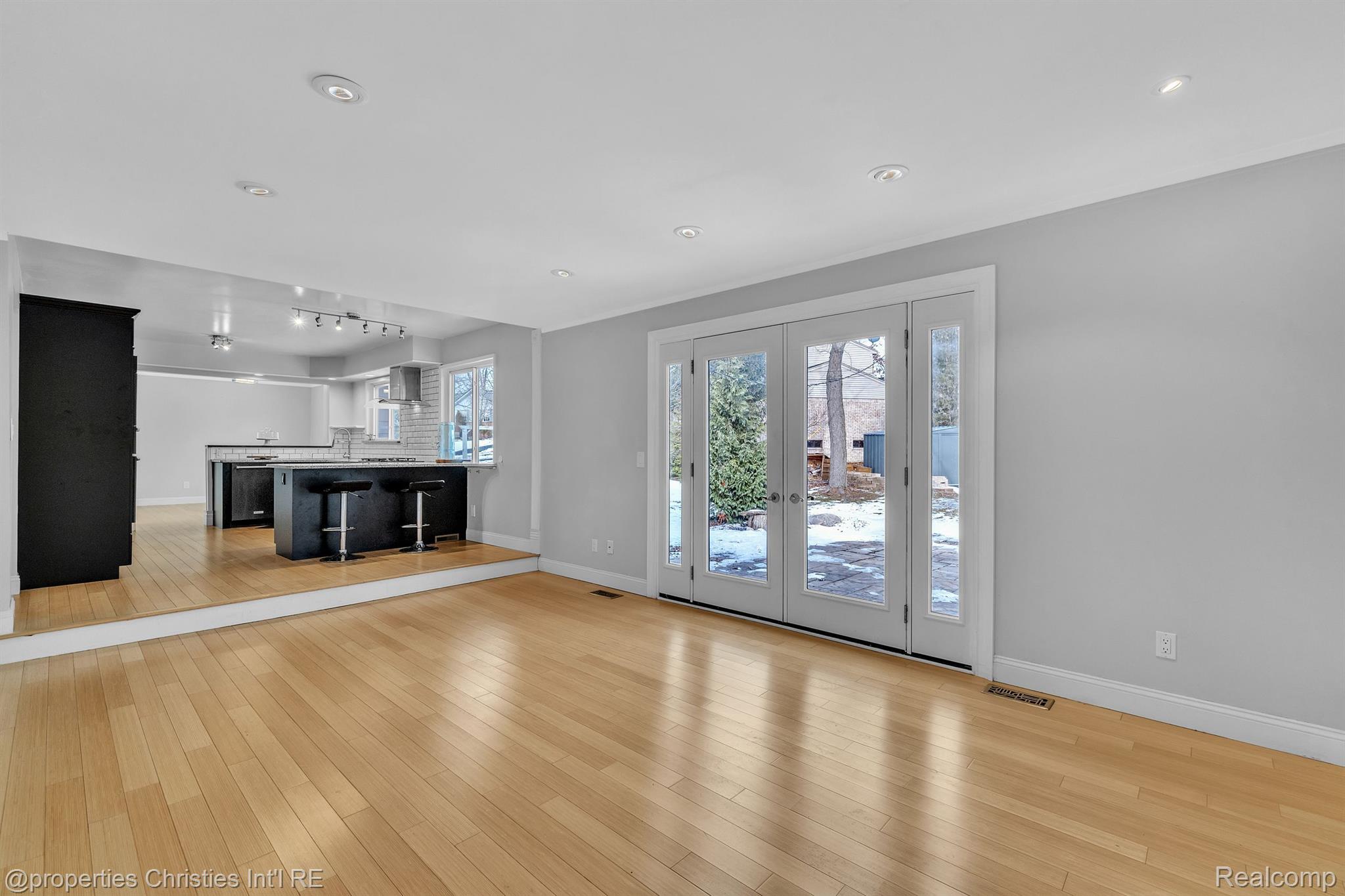 2554 Peterboro Road West Bloomfield, MI 48323 - Photo 23 of 56 Gallery Image 23