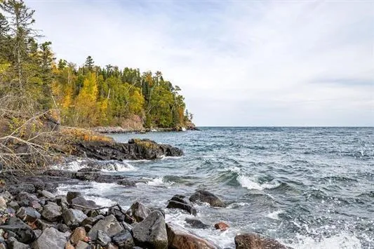 $899,000 | 61 Beaver Bay Twp Mn 55601, Silver Bay, MN 55614