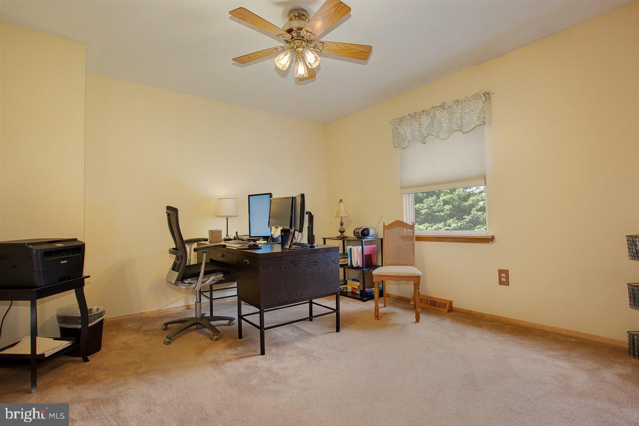 432 Springhouse Road Harrisburg, PA 17111 - Photo 20 of 25 Gallery Image 20