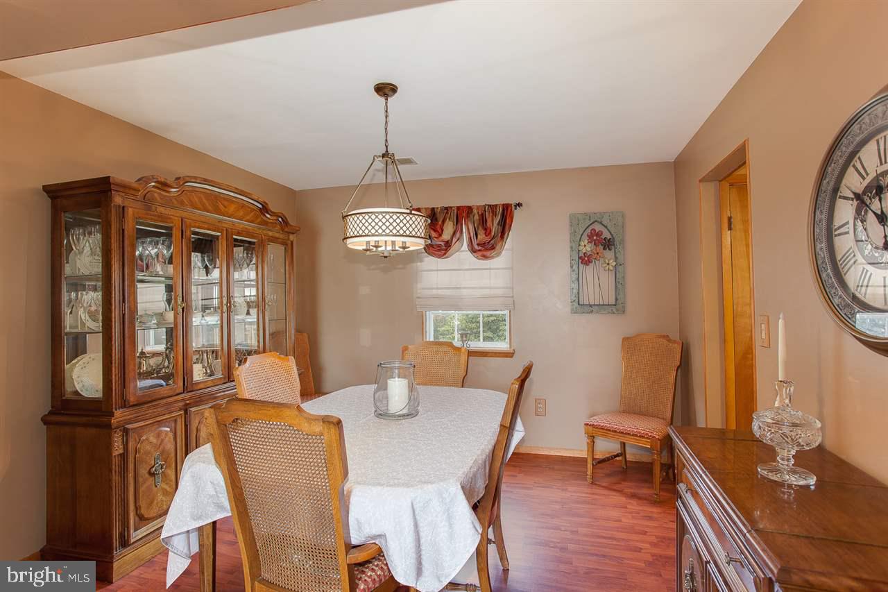 432 Springhouse Road Harrisburg, PA 17111 - Photo 6 of 25 Gallery Image 6