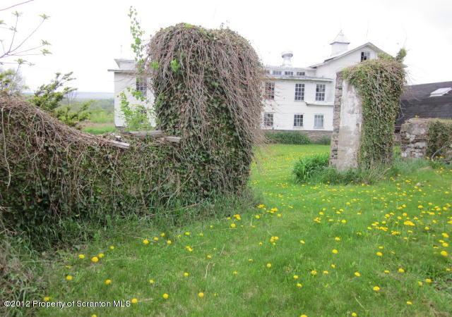 1121 Motichka Road Moscow, PA 18444 - Photo 56 of 59