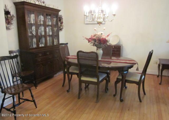 1121 Motichka Road Moscow, PA 18444 - Photo 9 of 59 a dining room with furniture and window