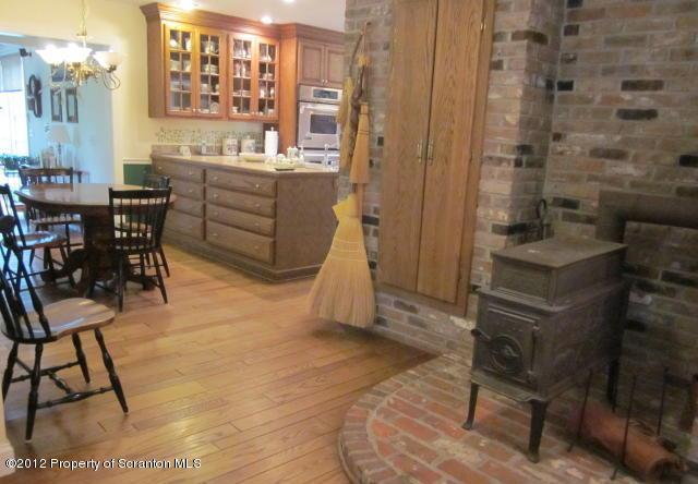 1121 Motichka Road Moscow, PA 18444 - Photo 10 of 59 a room with table chairs and window