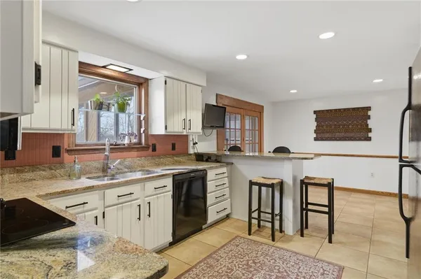 $405,000 | 5118 Frich Drive, Pittsburgh, PA 15227