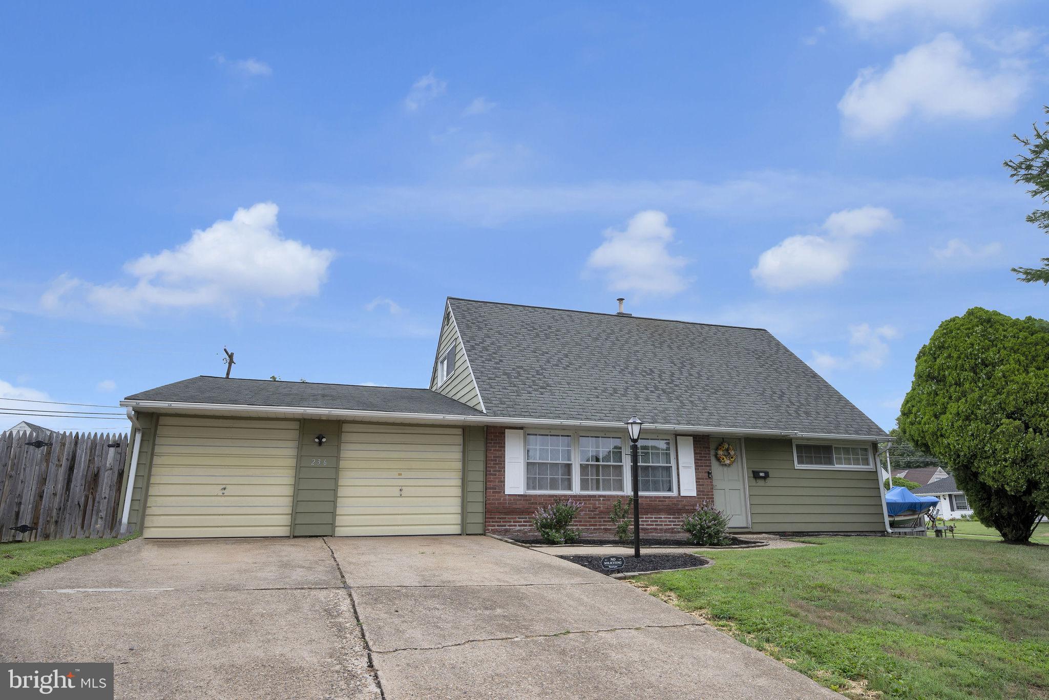 236 Cobalt Ridge Drive South Levittown, PA 19057 - Photo 1 of 21 Gallery Image 1