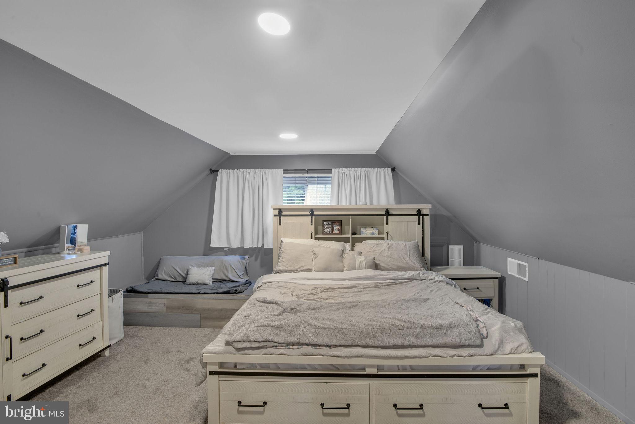 236 Cobalt Ridge Drive South Levittown, PA 19057 - Photo 19 of 21 Gallery Image 19