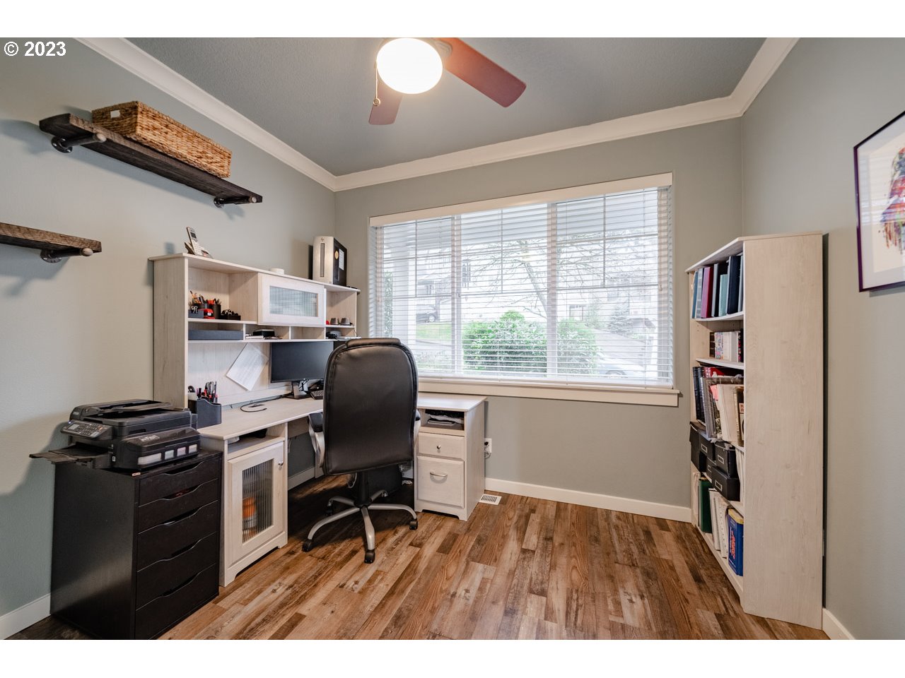 9540 Southwest Diamond View Way Beaverton, OR 97007 - Photo 5 of 32 Den/Office