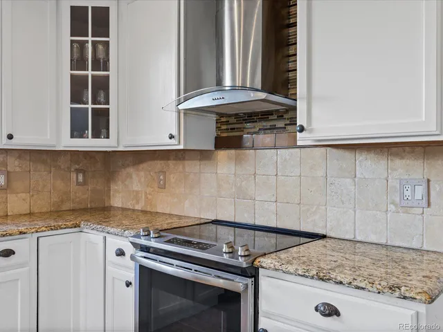 $997,500 | 10216 Kleinbrook Way, Highlands Ranch, CO 80126