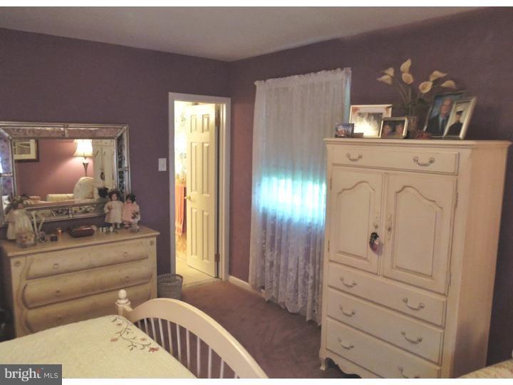 444 Arbor Road Cinnaminson, NJ 08077 - Photo 12 of 20 Gallery Image 12
